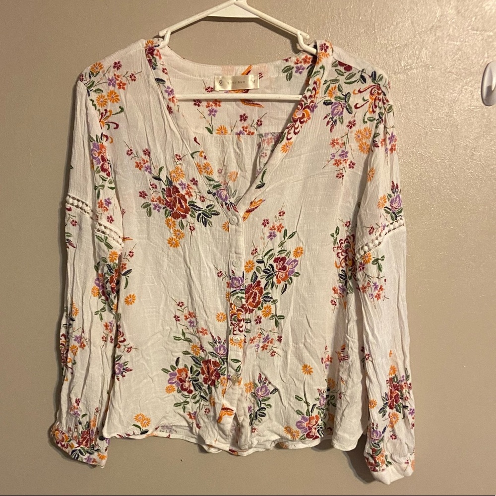 Simi Sue Floral button-up top